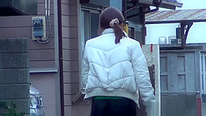 Strange japanese urinates