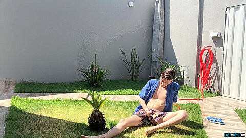 Stroking In The Sun With Henry - Henry Evans