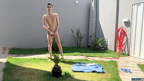 Stroking In The Sun With Henry - Henry Evans