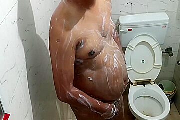 Sunday Ko Nangapan Karte Hue Washroom Me