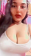 Super Hot Bangla Chick Shows Her Boobs