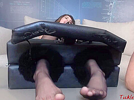 Super Ticklish Sophie - Taworship