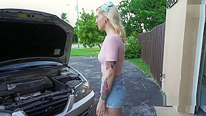 Tattooed teen 18+ girlfriend anal banging