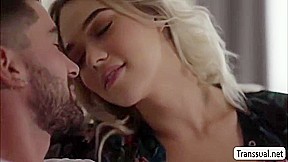 Tbabe Emma Rose Bend Over And Let Dude Fucks Her Butthole In Doggy