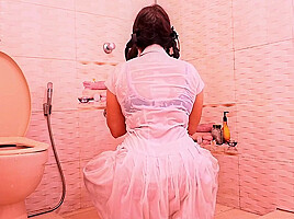The School Girl Took Off Her Clothes While Taking A Shower