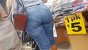Thick mature candid phatass pt 2