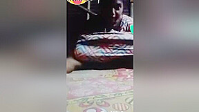 Today Exclusive- Desi Boudi Showing Boobs And Pussy To Lover On Video Call