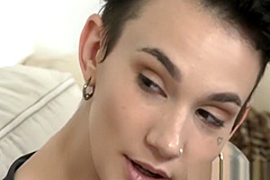Tranny jizzes on face