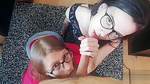 Two Girls Play With Foreskin & Cumshot Ft  HorrorQueenScarlett