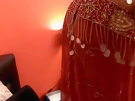 User fickt geile deutsche Amateur Milf vor dem Spiegel