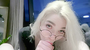 Valentine's Day Glasses Catwoman Gagging And Cum In Thtoat