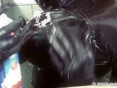 Water Love - Tha Art Of Rubber