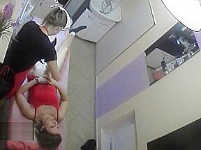 Waxing in salon