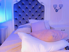 Webcam Beauty And Her Toys Have - Solo Sex