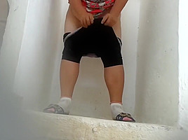 Woman uses Spycams for Women WC