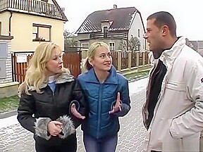 Women That Are Inexperienced Obtain Crazy Within An Anal Gr