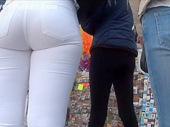 Young milf got a jiggle butt