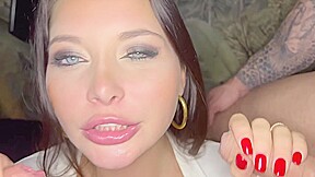anna polina suce deux mecs en méme temps