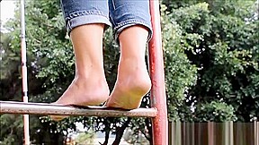 annadreamfeet beautiful toes long toenails    