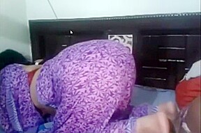 desi girls showiing their properties
