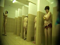 in public pool showers 44