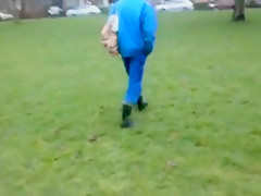 nlboots - walking throughout the park