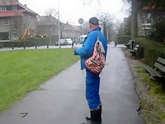 nlboots - walking throughout the park