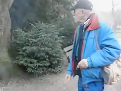 nlboots - walking throughout the park