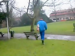 nlboots - walking throughout the park