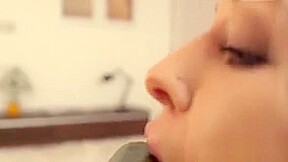 teen 18+ Beauty With Body Gets Hawt And Arranges A Solo Play